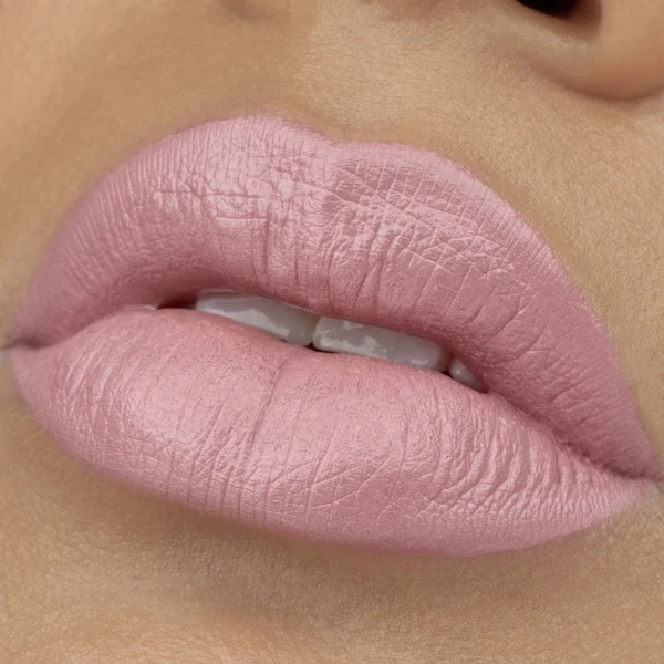 Essence Hydra MATTE Lipstick 410 4