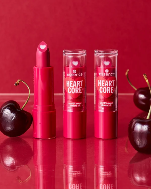 Essence HEART CORE Fruity Lip Balm 01 3
