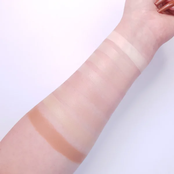 Revolution Makeup Revolution Relove Super Serum Foundation F1 4